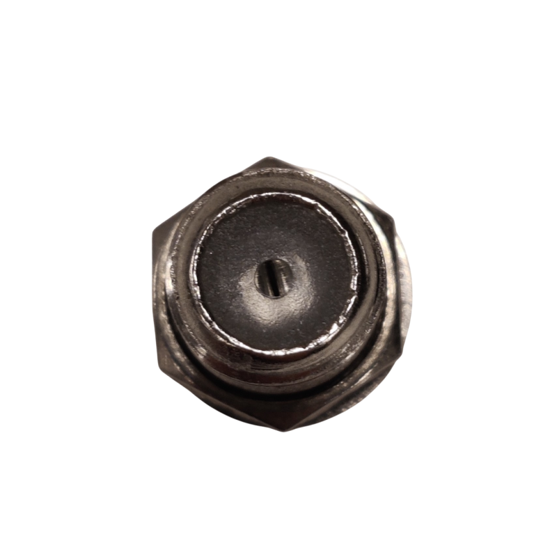 F-connector htte, hun til hun